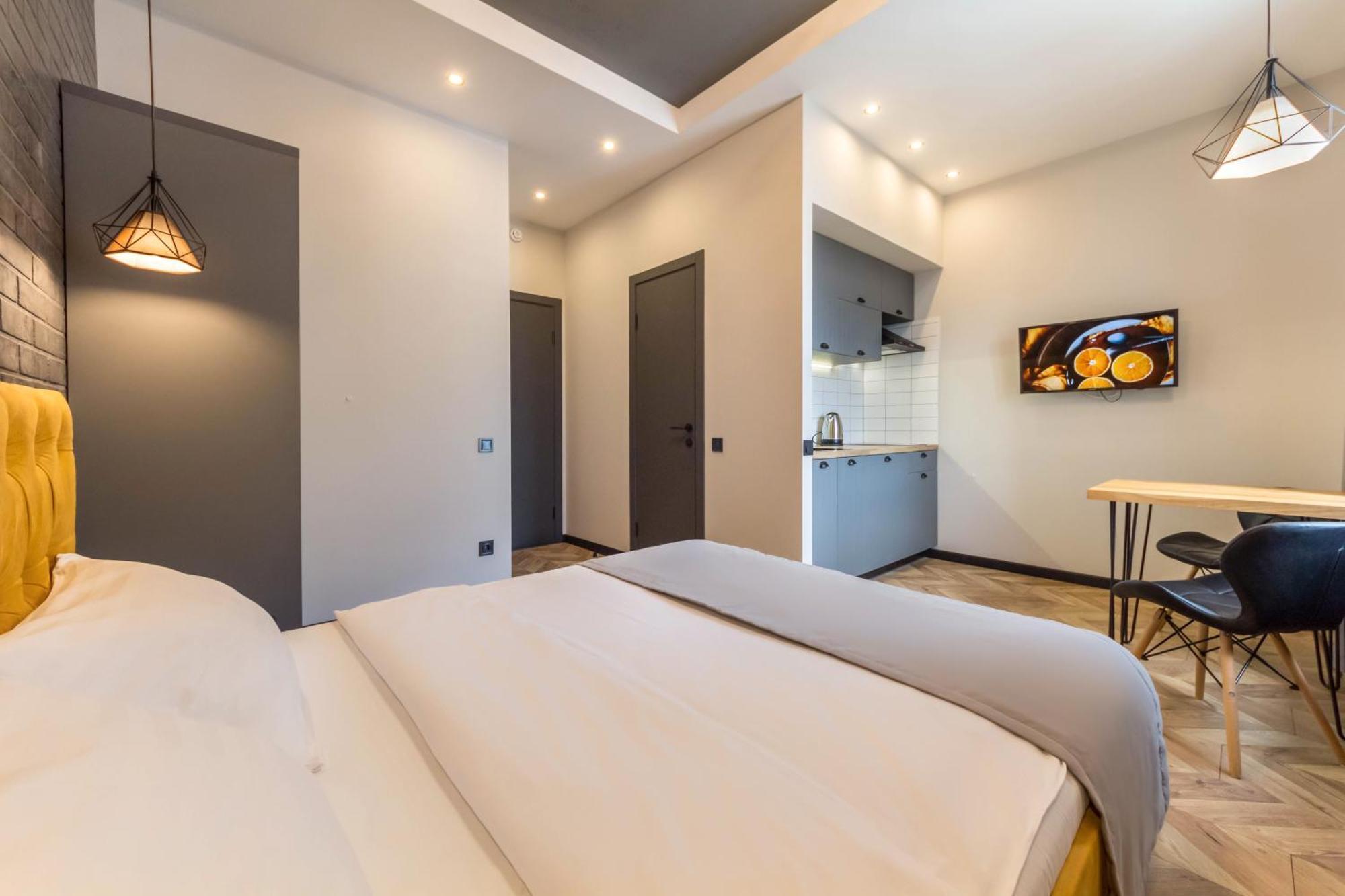 Self Check-In Apartments Kyiv Exterior photo