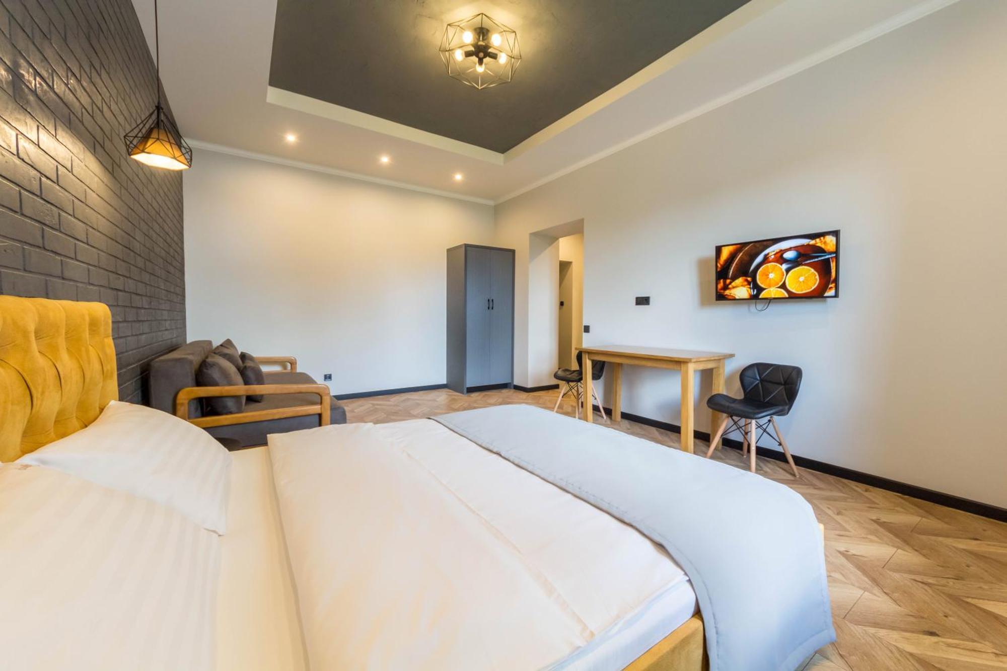 Self Check-In Apartments Kyiv Exterior photo